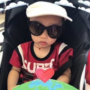 Meet your Posher, Yan